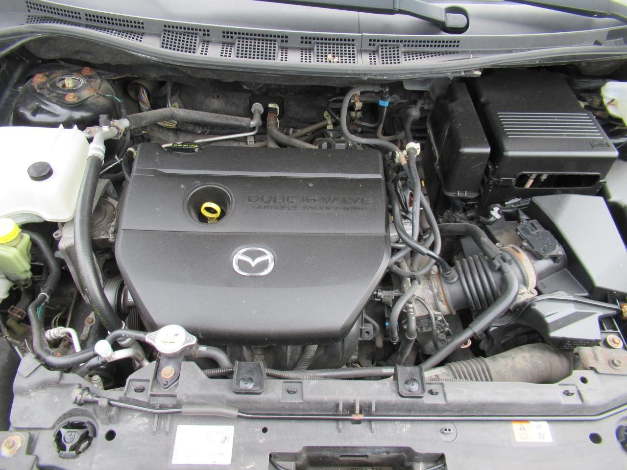 2012 Mazda MAZDA5 GS - Photo #5
