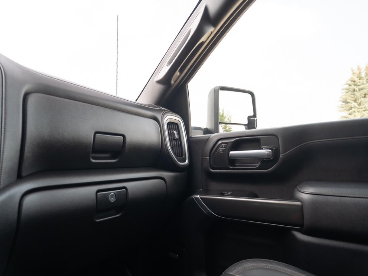 2021 GMC Sierra 3500 AT4 LIFTED Photo14