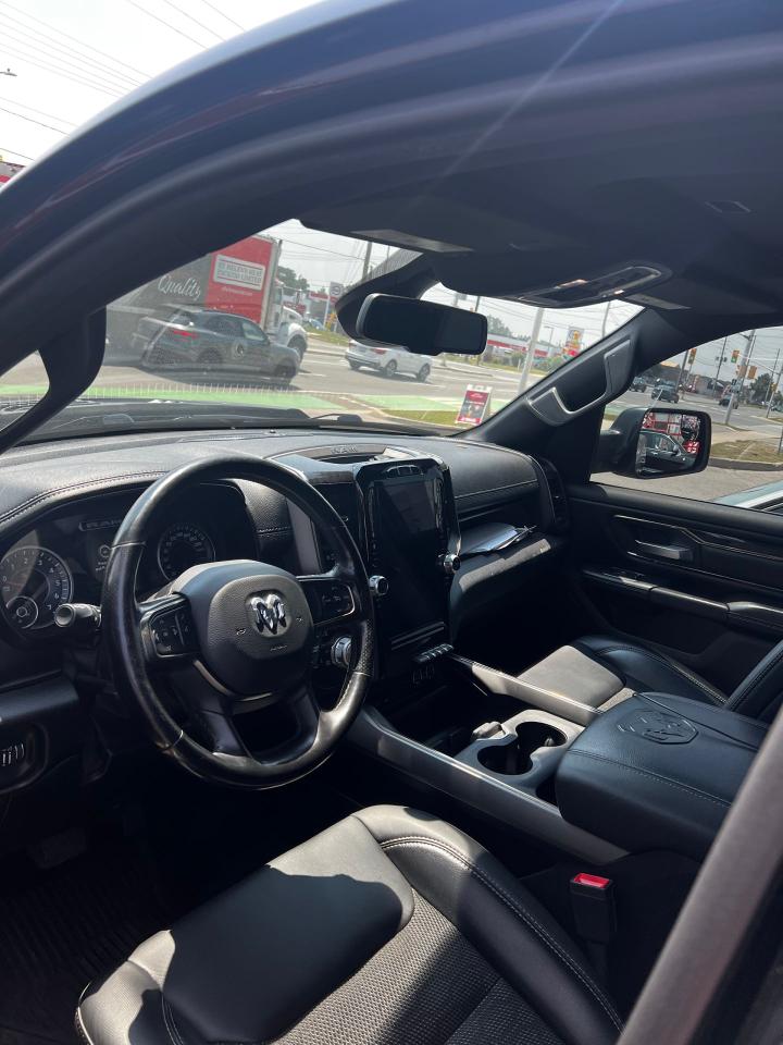2019 RAM 1500 SPORT - Photo #4