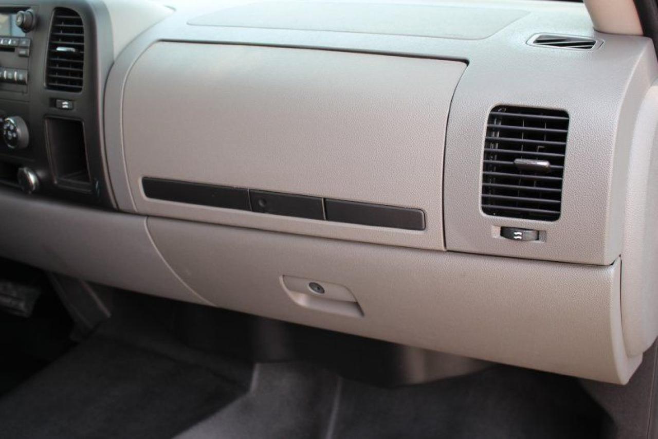 2009 Chevrolet Silverado 1500 LS - Photo #10