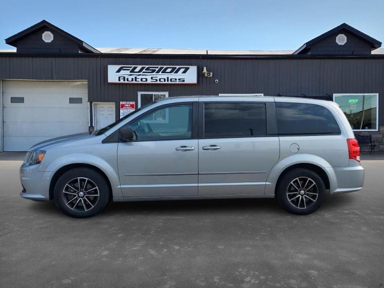 2015 Dodge Grand Caravan 4dr Wgn SXT - Photo #2