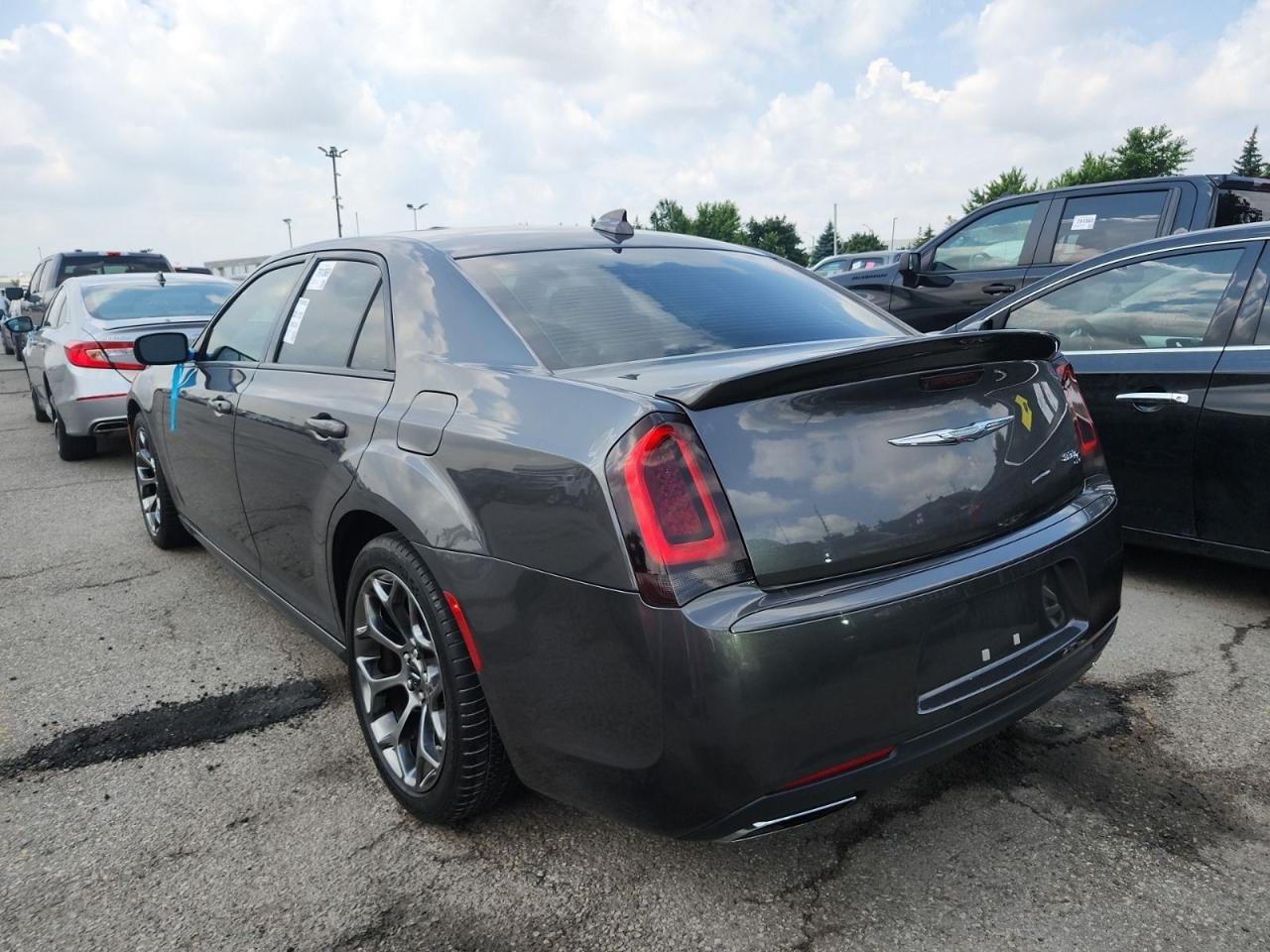 2018 Chrysler 300 300S Photo4