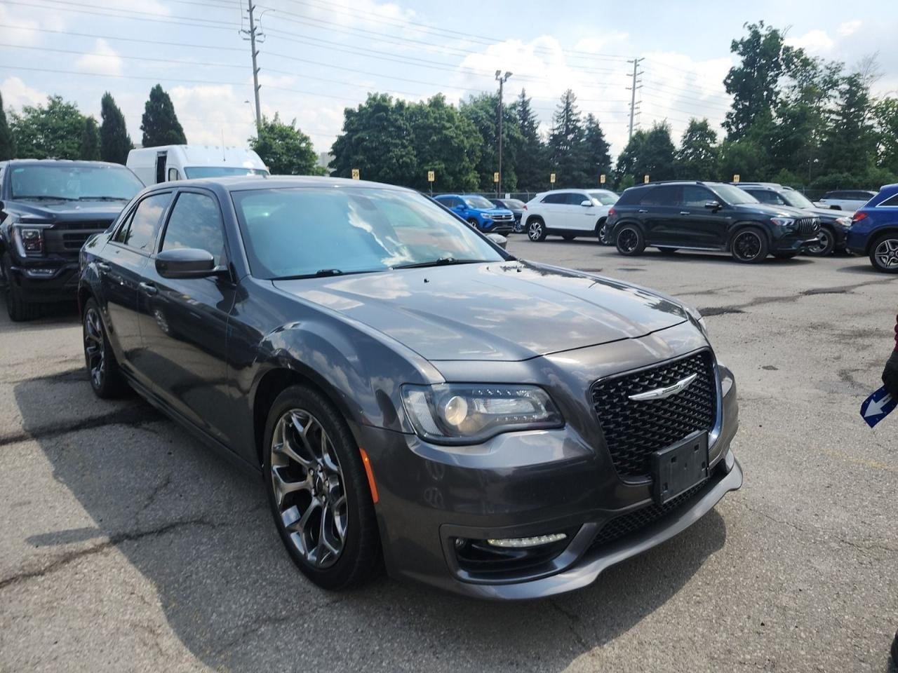 2018 Chrysler 300 300S Photo