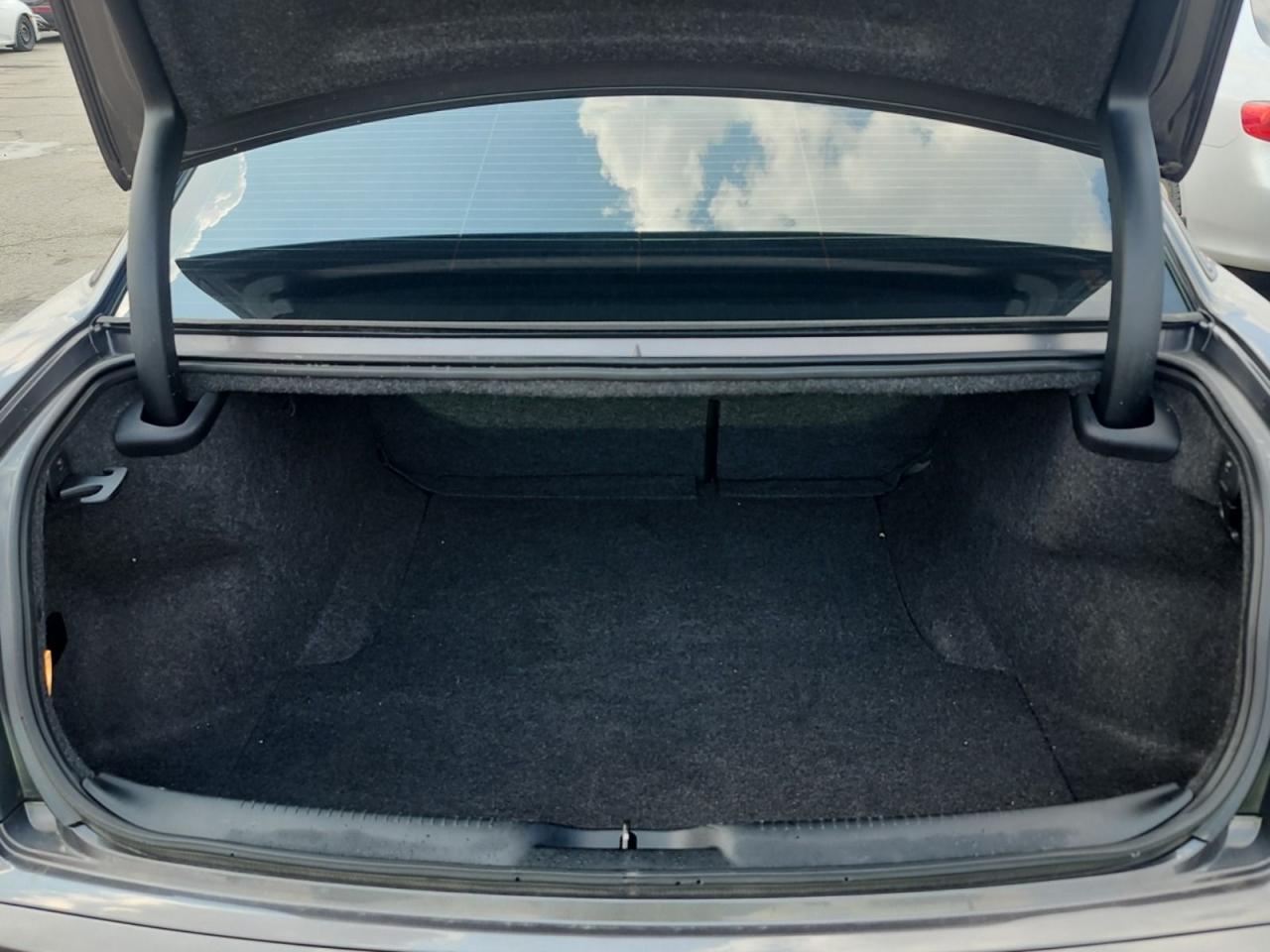 2018 Chrysler 300 300S Photo