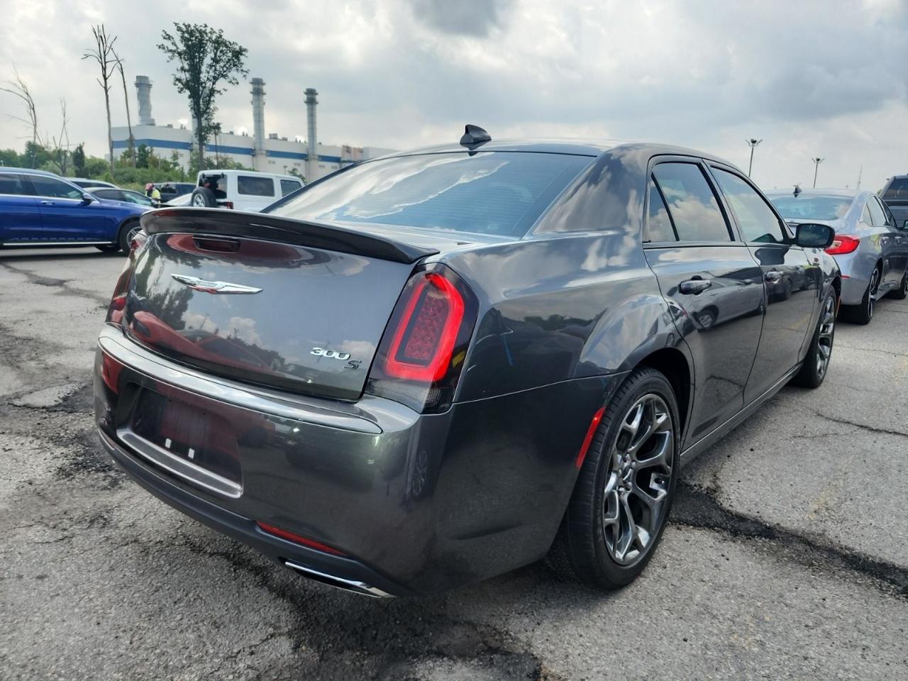 2018 Chrysler 300 300S Photo