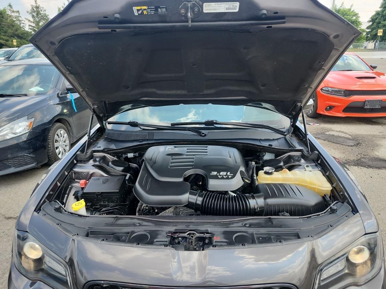 2018 Chrysler 300 300S Photo