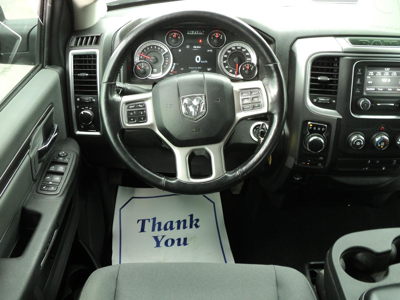2022 RAM 1500 Classic SLT CrewCab 4x4 3.6L6cyl 5'7"Box HeatedSeats - Photo #14