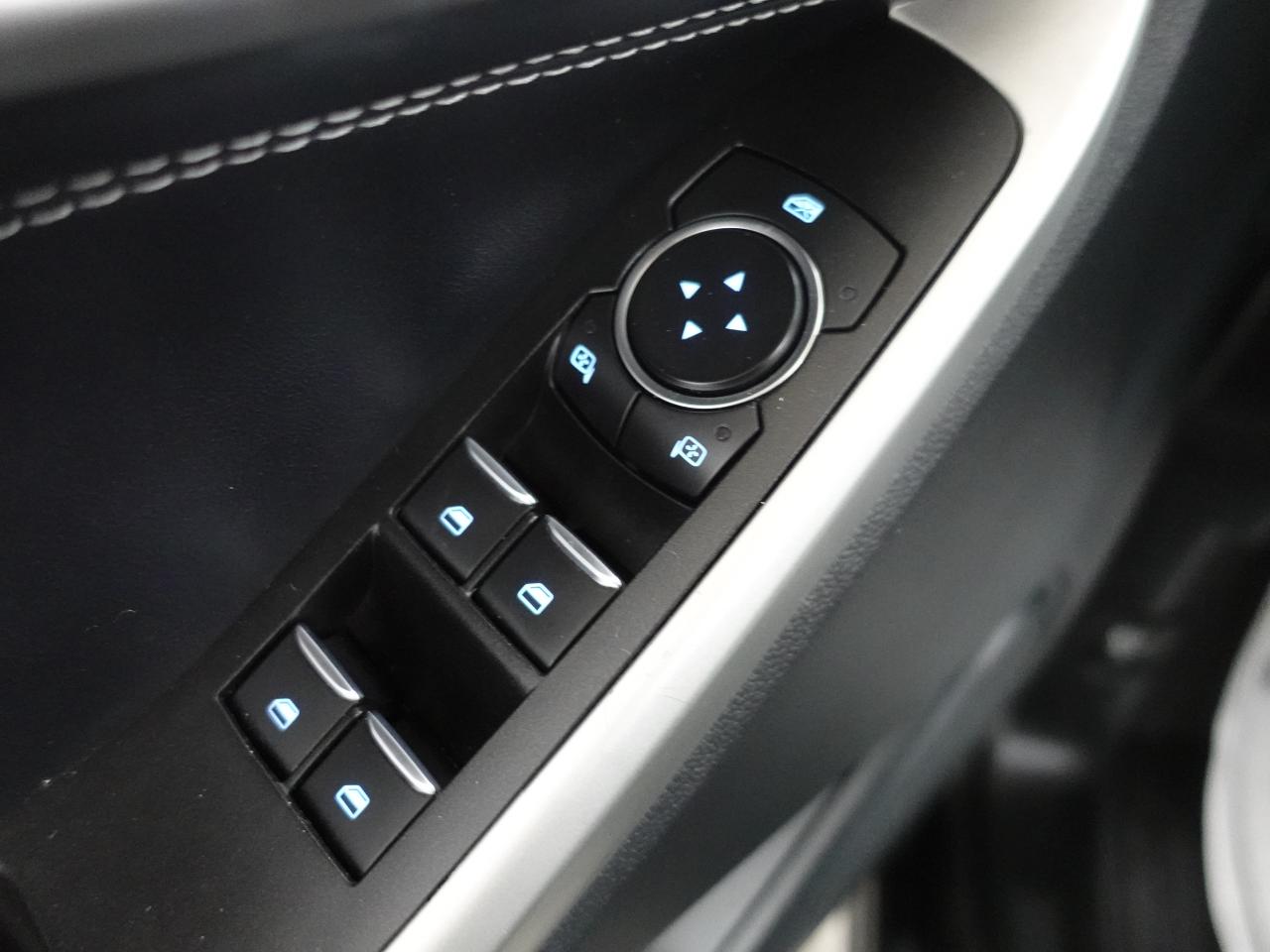 2021 Ford Explorer XLT | 4WD | Nav | Leather | Sunroof | CarPlay