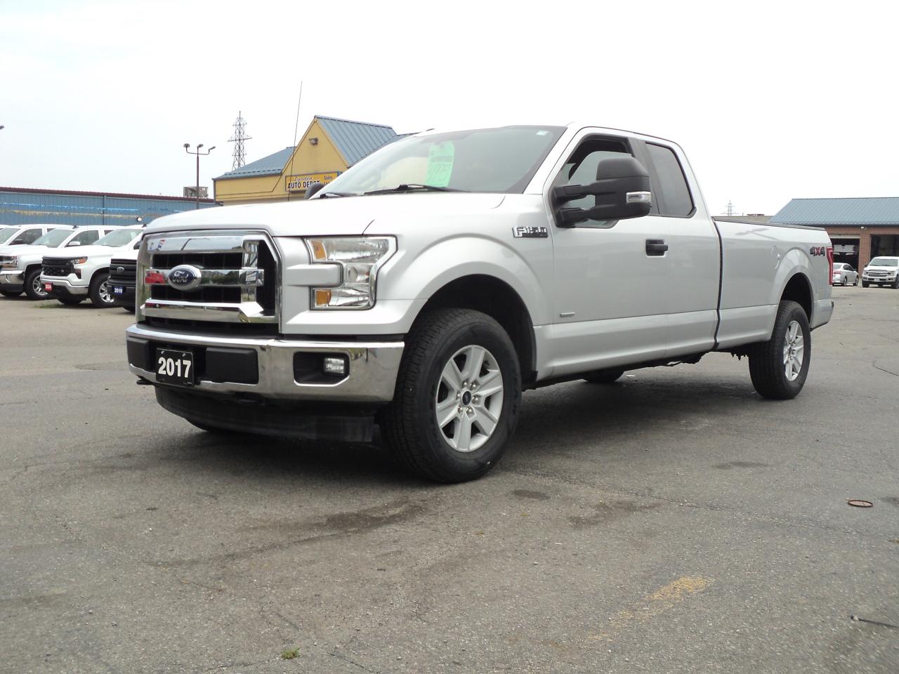 2017 Ford F-150 XLT SUPERCAB 4x4 3.5L6cyl 8ftBox BackUpCam - Photo #2