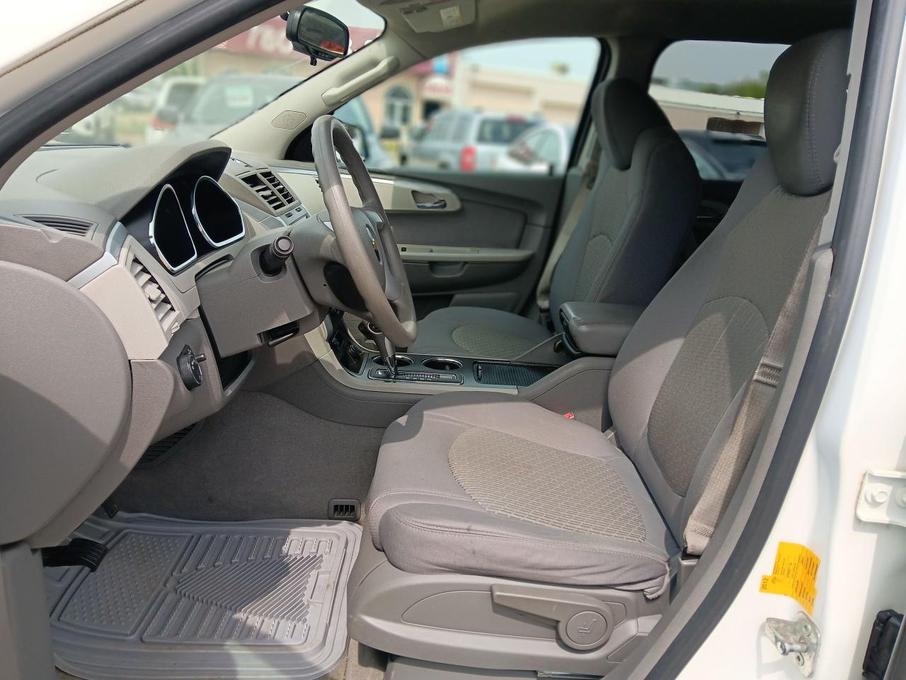2011 Chevrolet Traverse 7Pass, AWD, Remote Start - Photo #14
