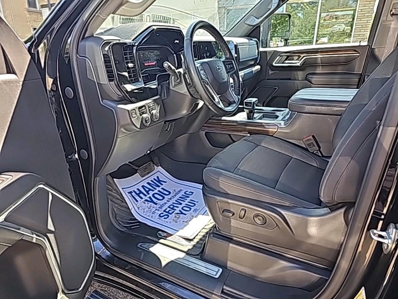 2023 Chevrolet Silverado 1500 LT Trail Boss Duramax diesel Photo