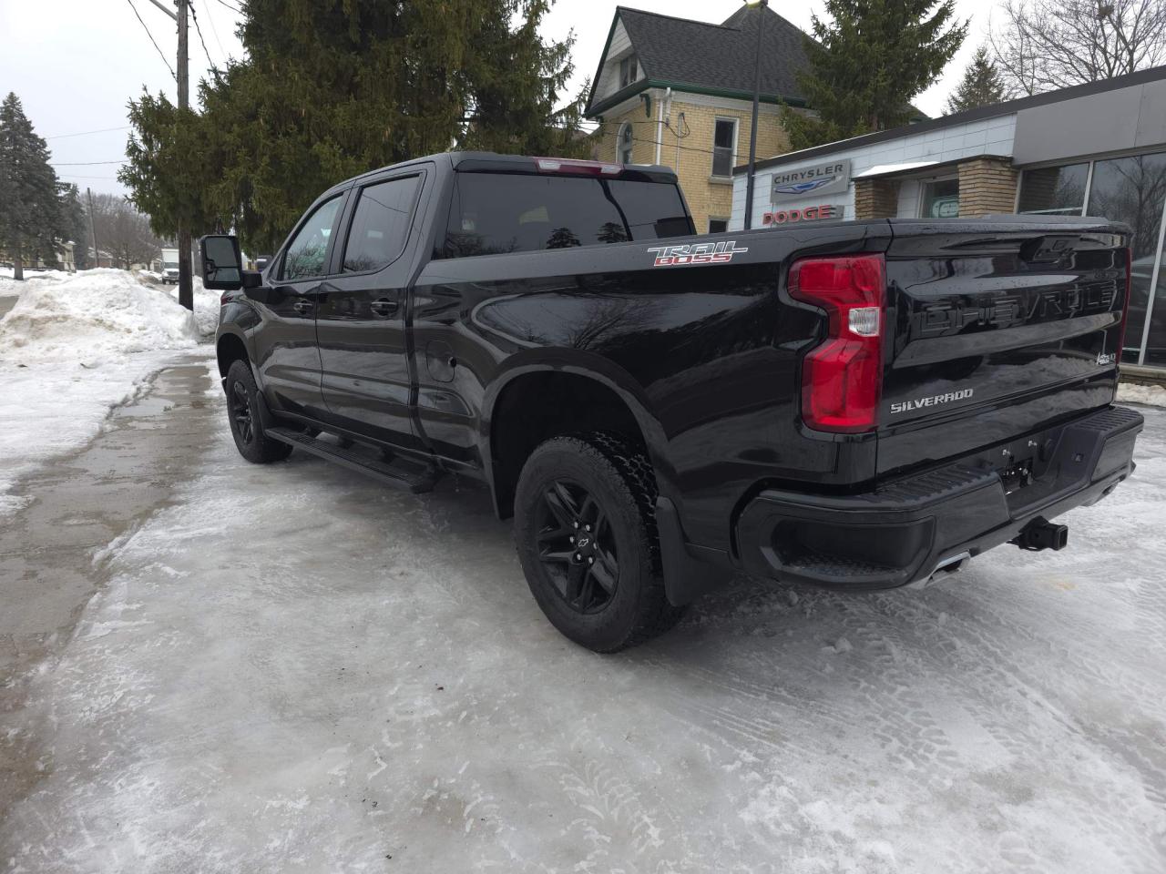 2023 Chevrolet Silverado 1500 LT Trail Boss DURAMAX DIESEL! LOW KMS! Photo