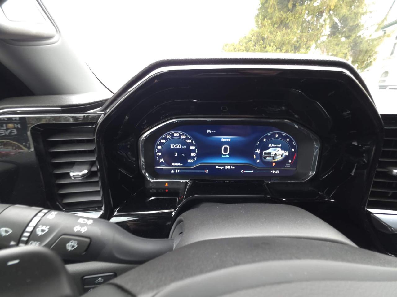 2023 Chevrolet Silverado 1500 LT Trail Boss DURAMAX DIESEL! LOW KMS! Photo