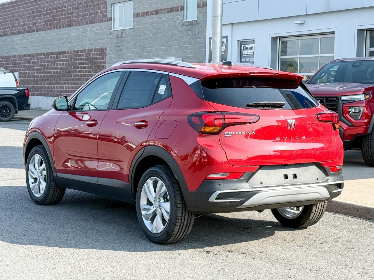 2026 Buick Encore GX Preferred 1.3L 3CYL WITH REMOTE START/ENTRY, HEATED SEATS, HEATED STEERING WHEEL, HD SURROUND VISION, POWER LIFTGATE Photo2