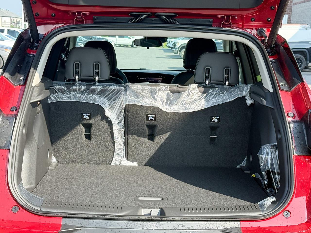 2026 Buick Encore GX Preferred 1.3L 3CYL WITH REMOTE START/ENTRY, HEATED SEATS, HEATED STEERING WHEEL, HD SURROUND VISION, POWER LIFTGATE Photo4