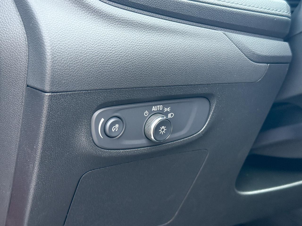 2026 Buick Encore GX Preferred 1.3L 3CYL WITH REMOTE START/ENTRY, HEATED SEATS, HEATED STEERING WHEEL, HD SURROUND VISION, POWER LIFTGATE Photo