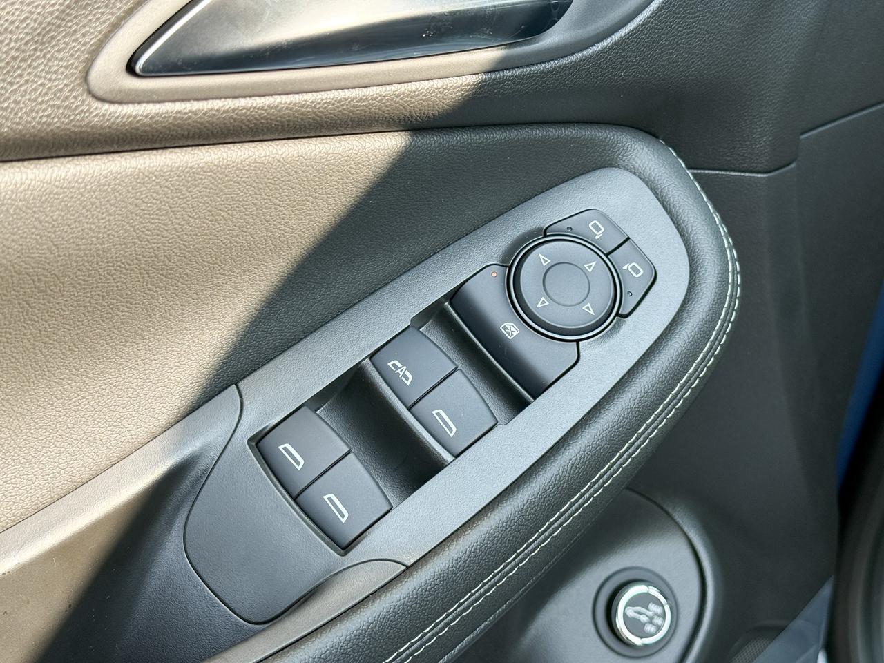 2026 Buick Encore GX Preferred 1.3L 3CYL WITH REMOTE START/ENTRY, HEATED SEATS, HEATED STEERING WHEEL, HD SURROUND VISION, POWER LIFTGATE Photo