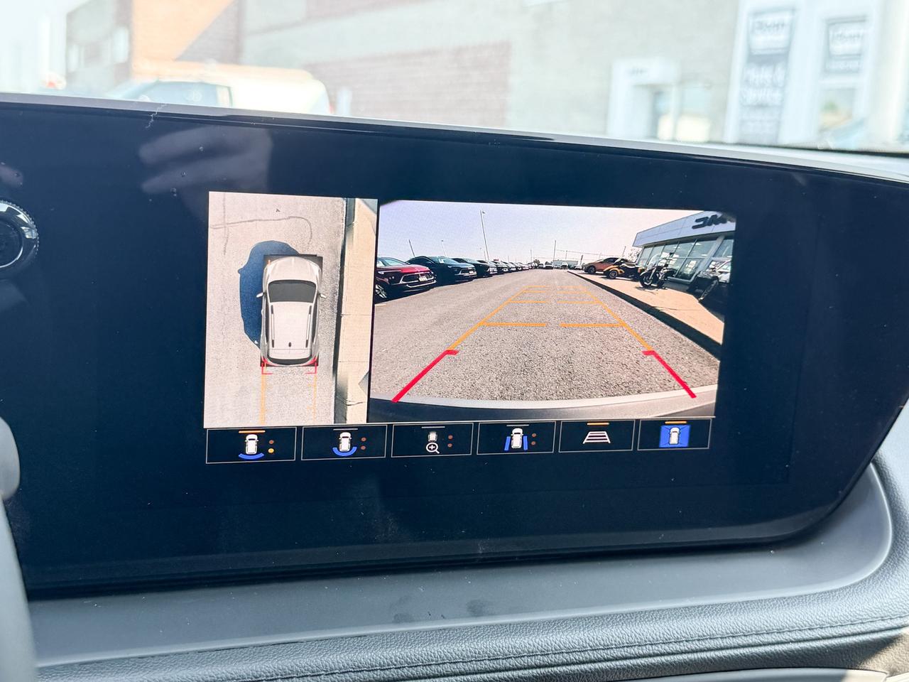 2026 Buick Encore GX Preferred 1.3L 3CYL WITH REMOTE START/ENTRY, HEATED SEATS, HEATED STEERING WHEEL, HD SURROUND VISION, POWER LIFTGATE Photo
