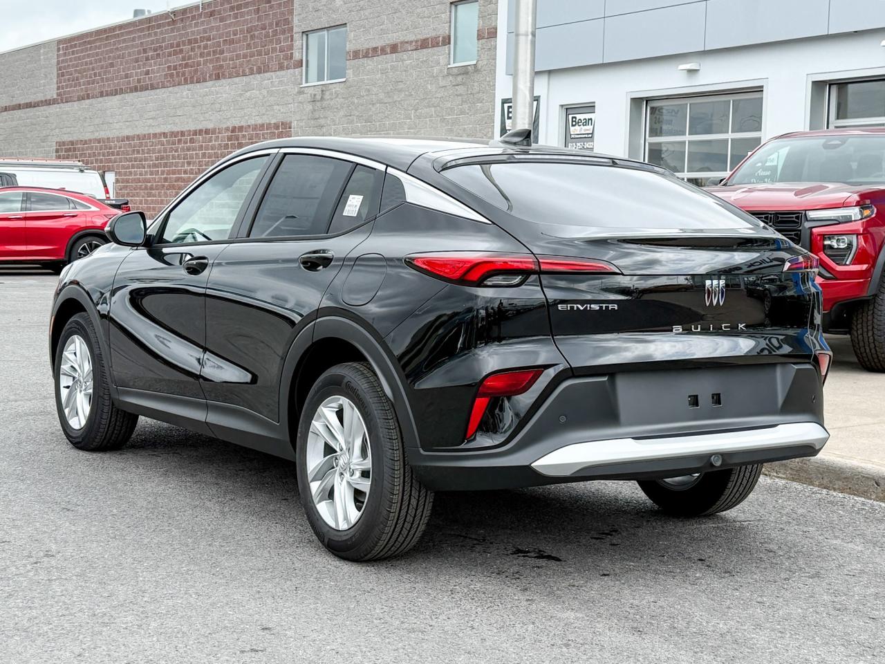2025 Buick Envista Preferred 1.2L 3CYL WITH REMOTE START/ENTRY, HEATED SEATS, HEATED STEERING WHEEL, HD REAR VISION CAMERA, ANDROID AUTO AND APPLE CARPLAY Photo2