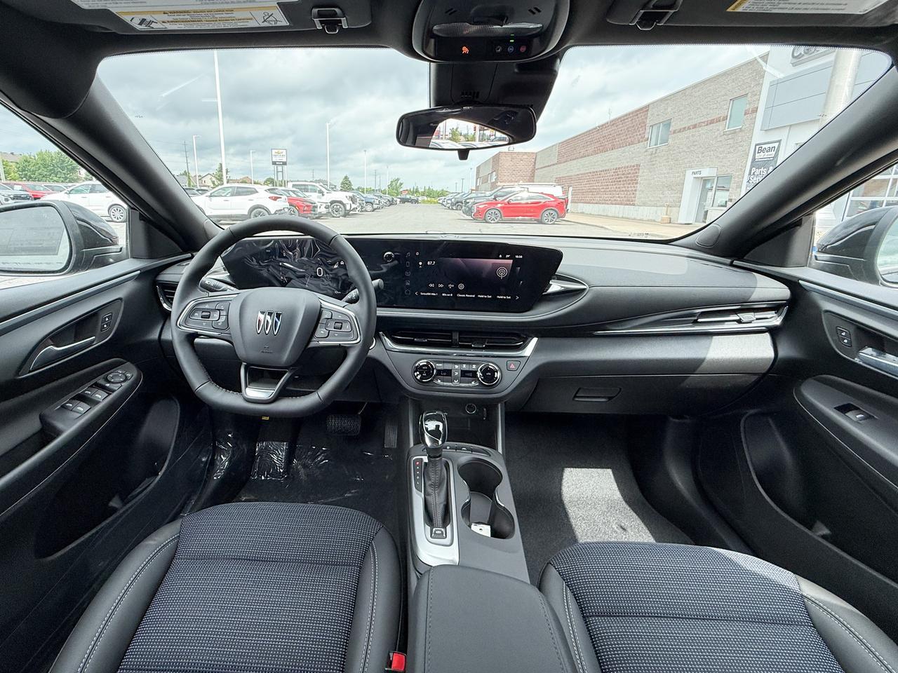 2025 Buick Envista Preferred 1.2L 3CYL WITH REMOTE START/ENTRY, HEATED SEATS, HEATED STEERING WHEEL, HD REAR VISION CAMERA, ANDROID AUTO AND APPLE CARPLAY Photo