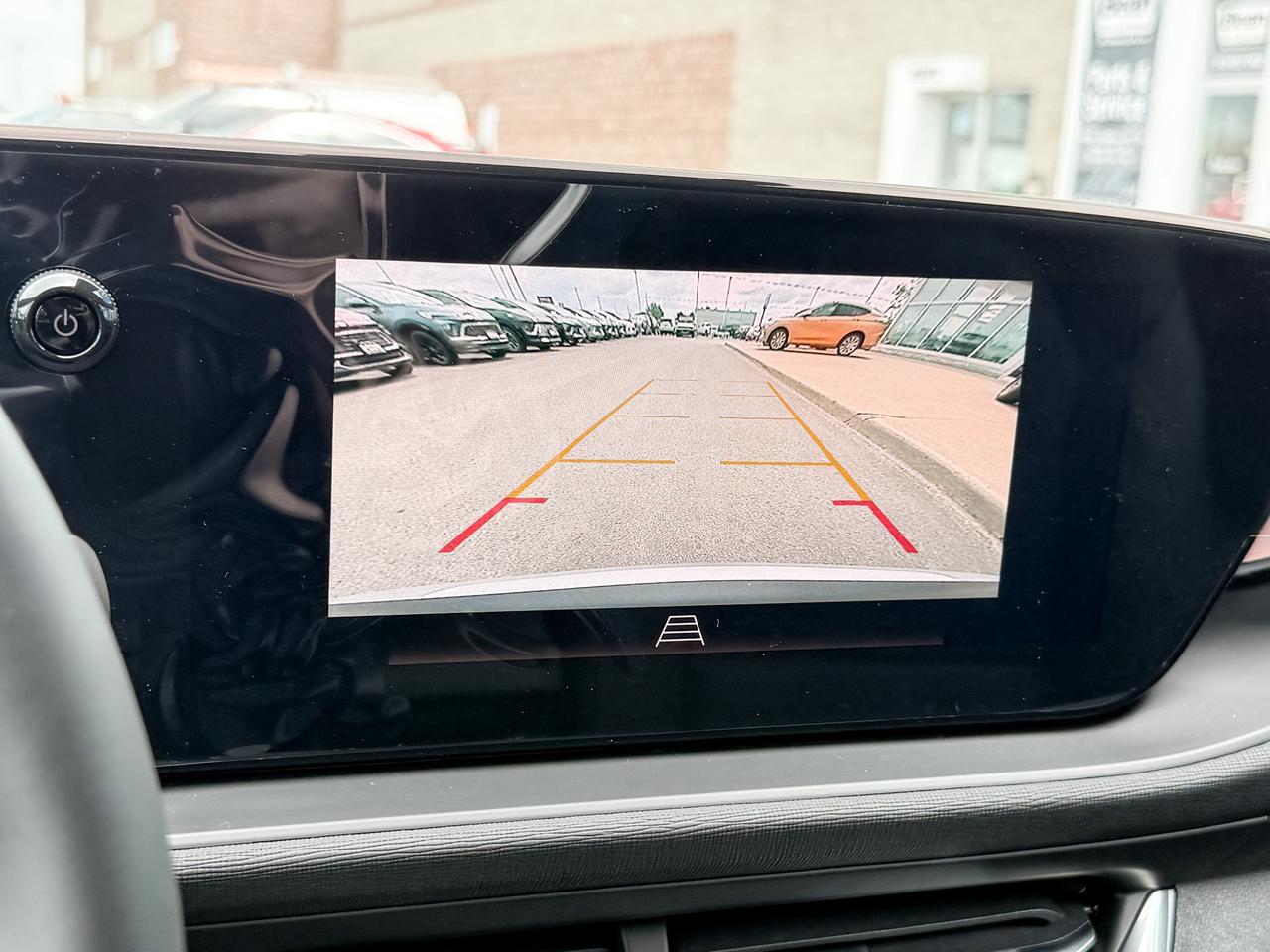 2025 Buick Envista Preferred 1.2L 3CYL WITH REMOTE START/ENTRY, HEATED SEATS, HEATED STEERING WHEEL, HD REAR VISION CAMERA, ANDROID AUTO AND APPLE CARPLAY Photo