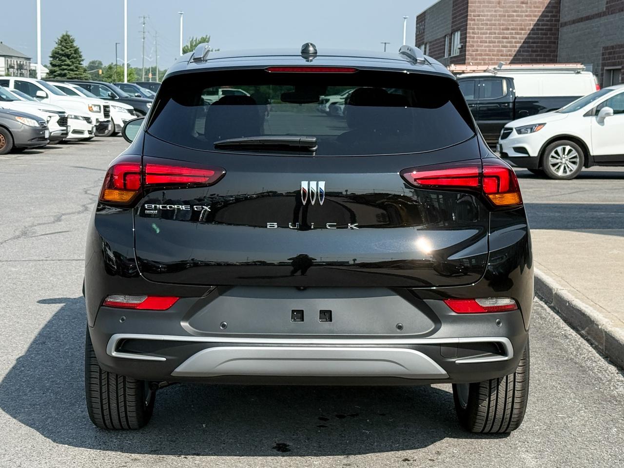 2026 Buick Encore GX Preferred 1.3L 3CYL WITH REMOTE START/ENTRY, HEATED SEATS, HEATED STEERING WHEEL, HD SURROUND VISION, POWER LIFTGATE Photo