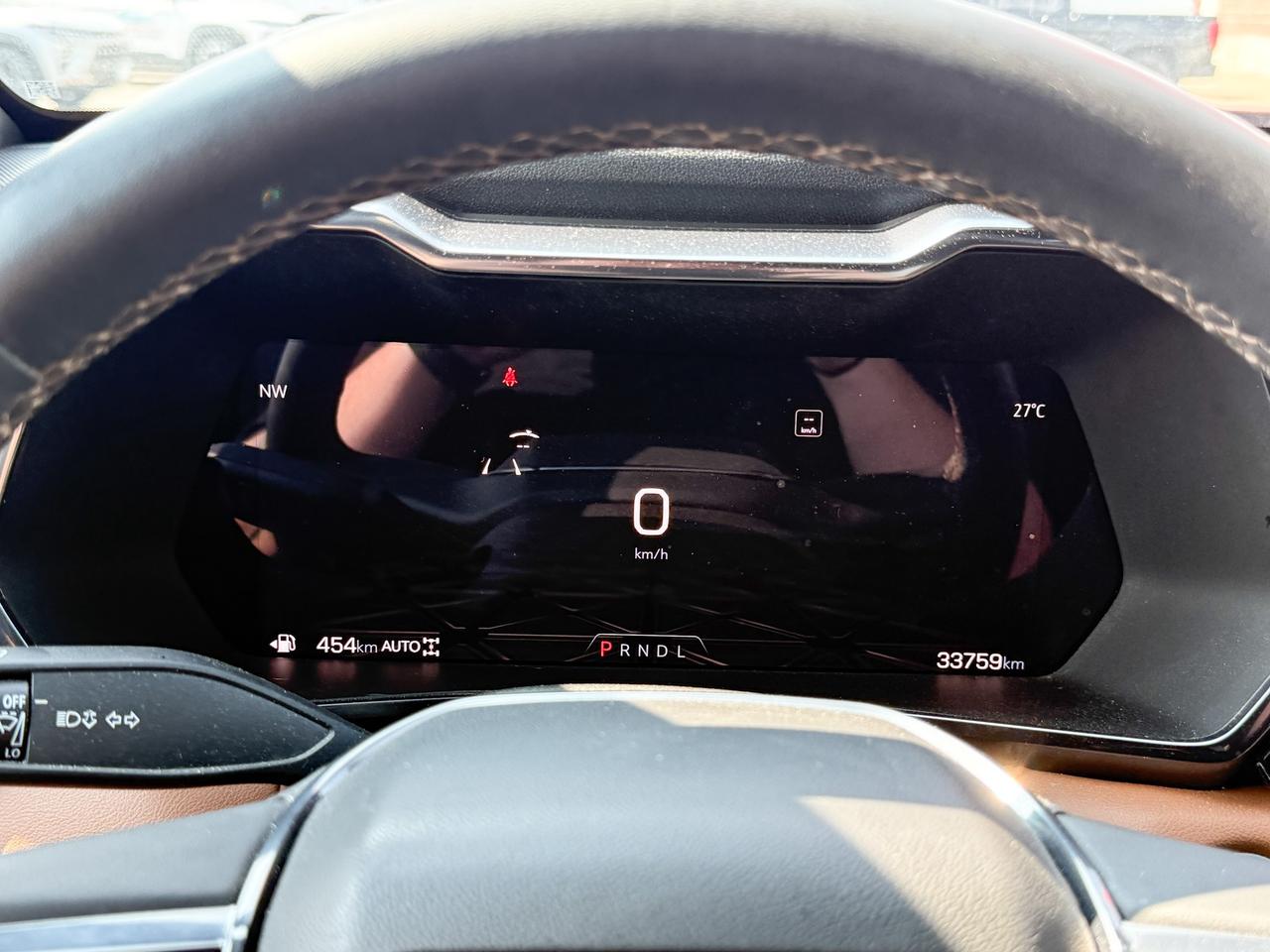 2024 GMC Canyon 2.7L 4CYL AT4 4X4 WITH OEM 2" FACTORY LIFT, HEATED LEATHER SEATS, HEATED STEERING WHEEL, REMOTE VEHICLE START, TRAILER BRAKE CONTROLLER Photo