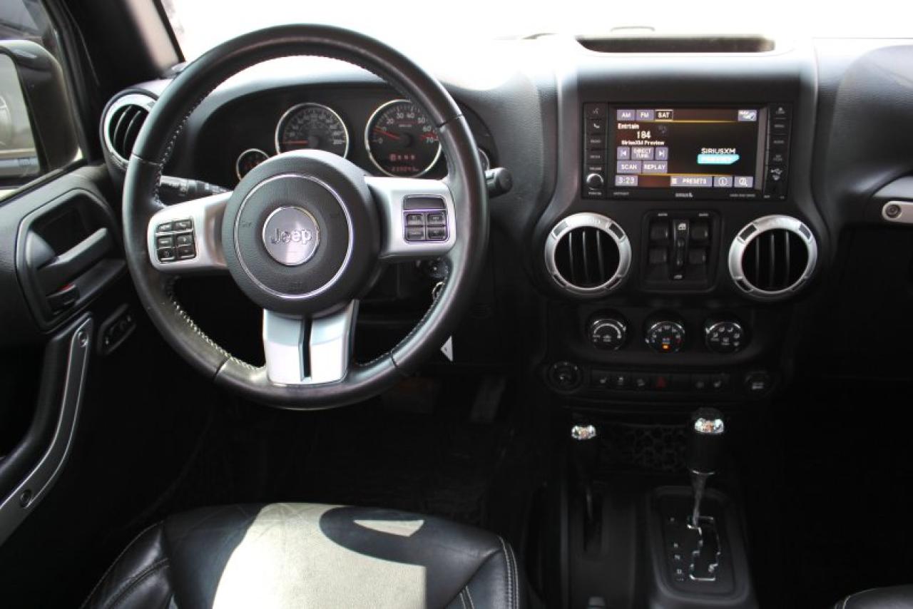 2016 Jeep Wrangler Rubicon*4x4*Heated Leather*Bluetooth*Rear Cam*Navi - Photo #19