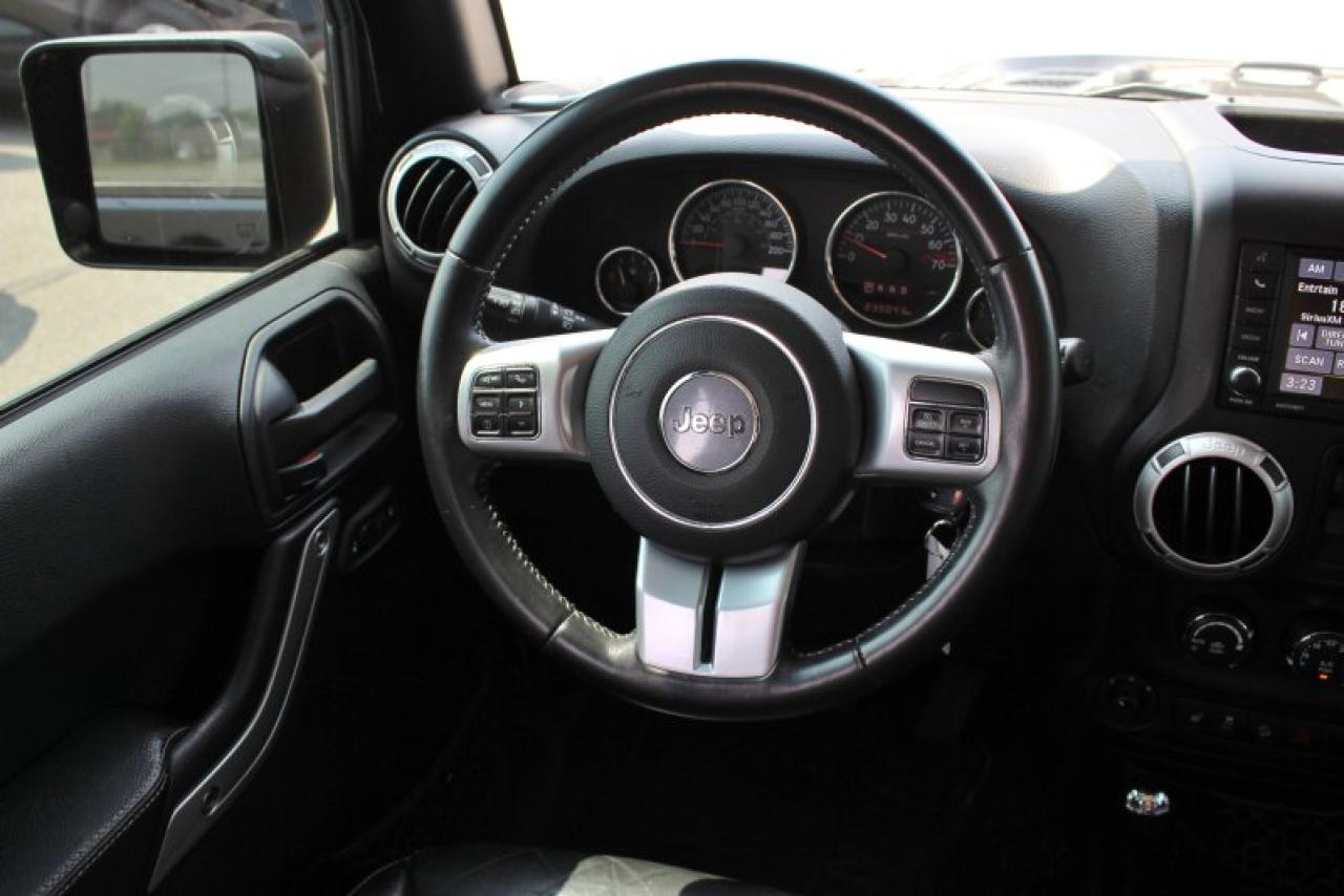 2016 Jeep Wrangler Rubicon*4x4*Heated Leather*Bluetooth*Rear Cam*Navi - Photo #16