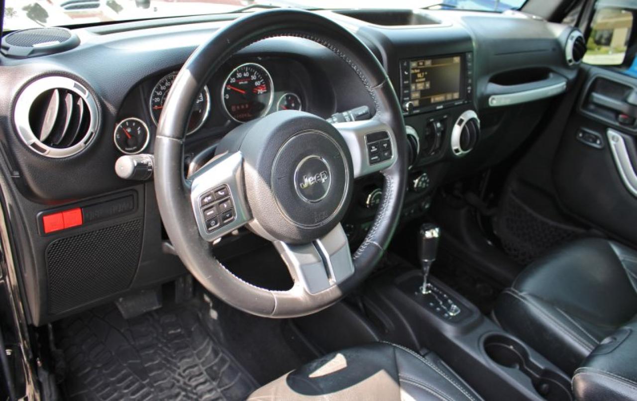 2016 Jeep Wrangler Rubicon*4x4*Heated Leather*Bluetooth*Rear Cam*Navi - Photo #9