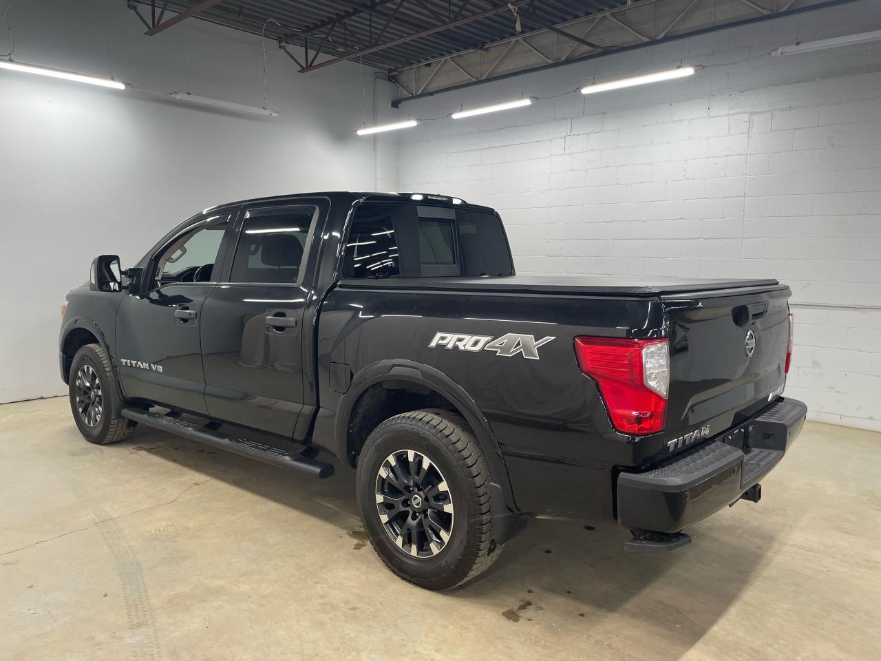 2019 Nissan Titan Pro-4X Photo23