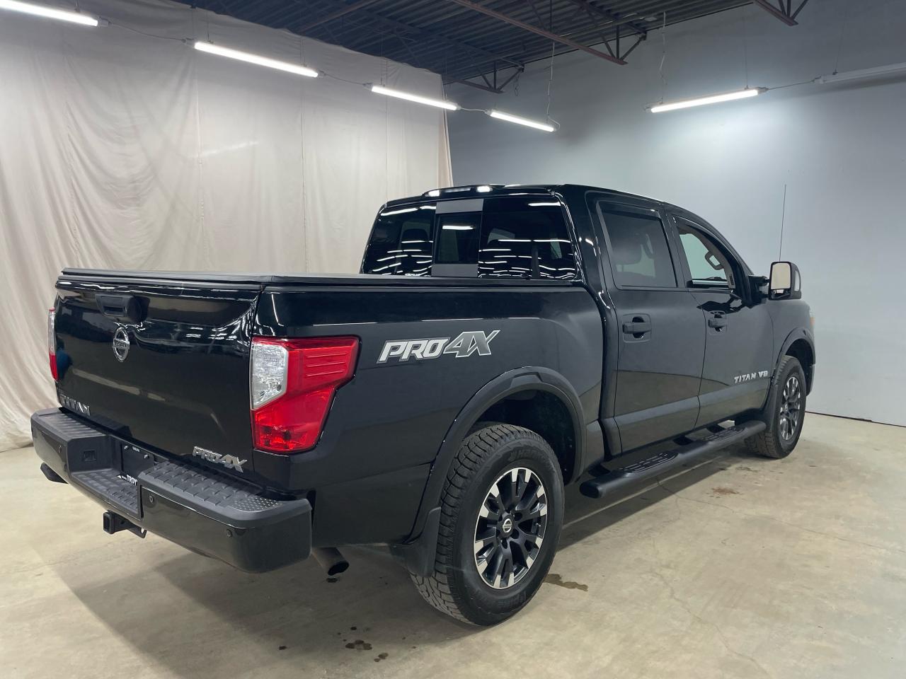 2019 Nissan Titan Pro-4X Photo6