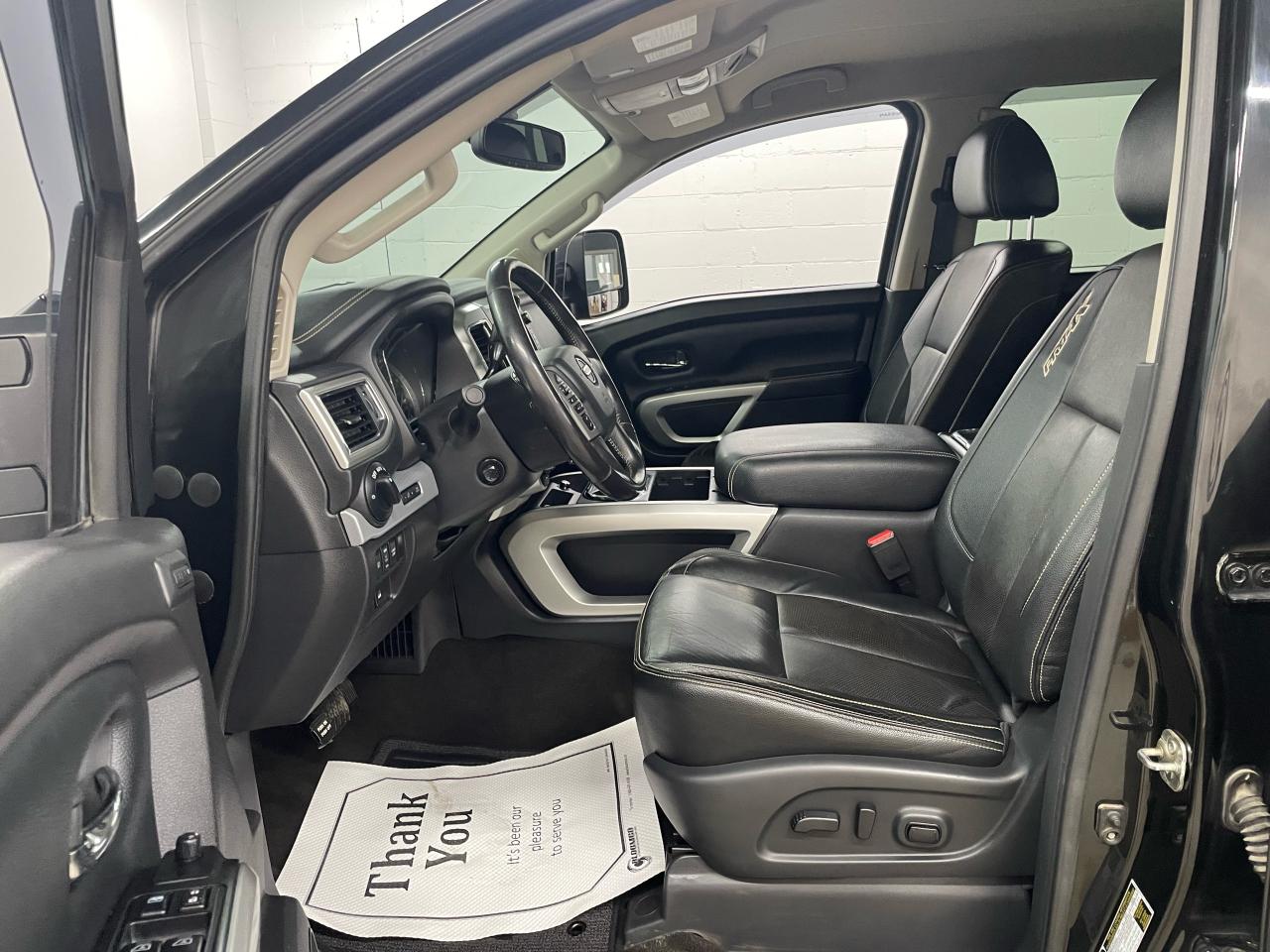 2019 Nissan Titan Pro-4X Photo31