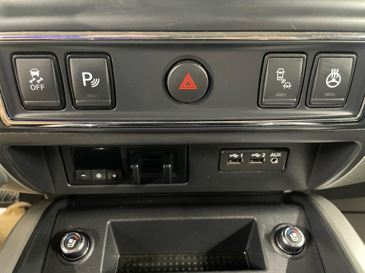 2019 Nissan Titan Pro-4X Photo29