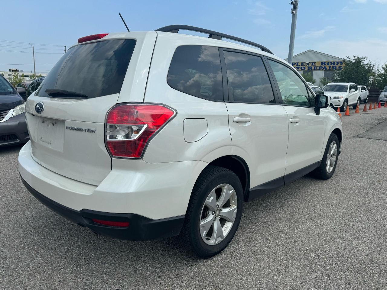 2015 Subaru Forester i Convenience - Photo #5