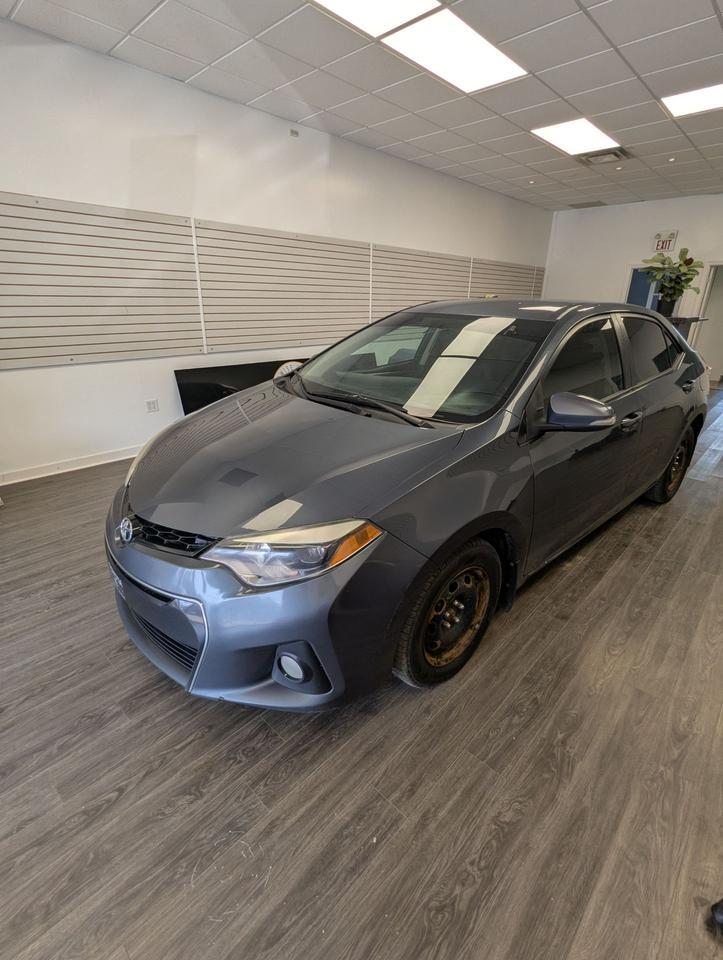 2015 Toyota Corolla S l Clean Carfax l No accidents - Photo #1