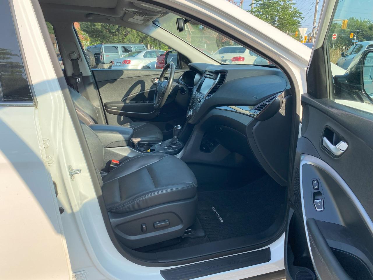 2017 Hyundai Santa Fe XL XL LUXURY/AWD/7 Passenger/Leather/PanoRoof/Navi - Photo #9