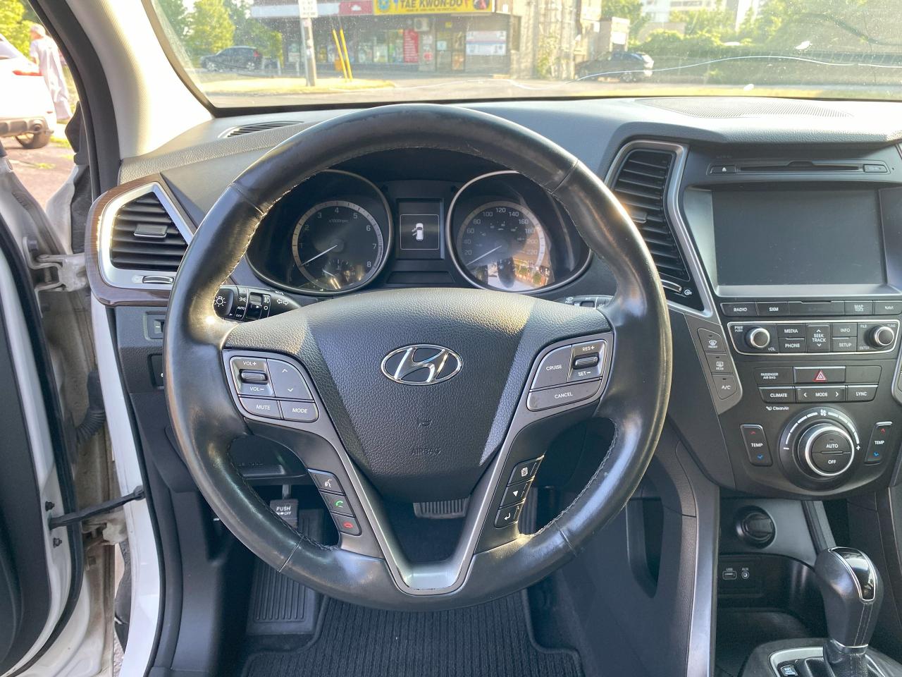2017 Hyundai Santa Fe XL XL LUXURY/AWD/7 Passenger/Leather/PanoRoof/Navi - Photo #15