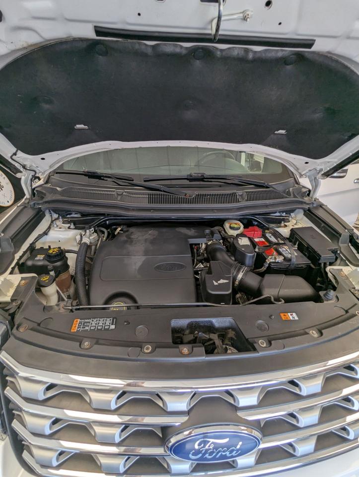 2017 Ford Explorer LIMITED l Clean Carfax l No Accidents l 7 seater - Photo #12