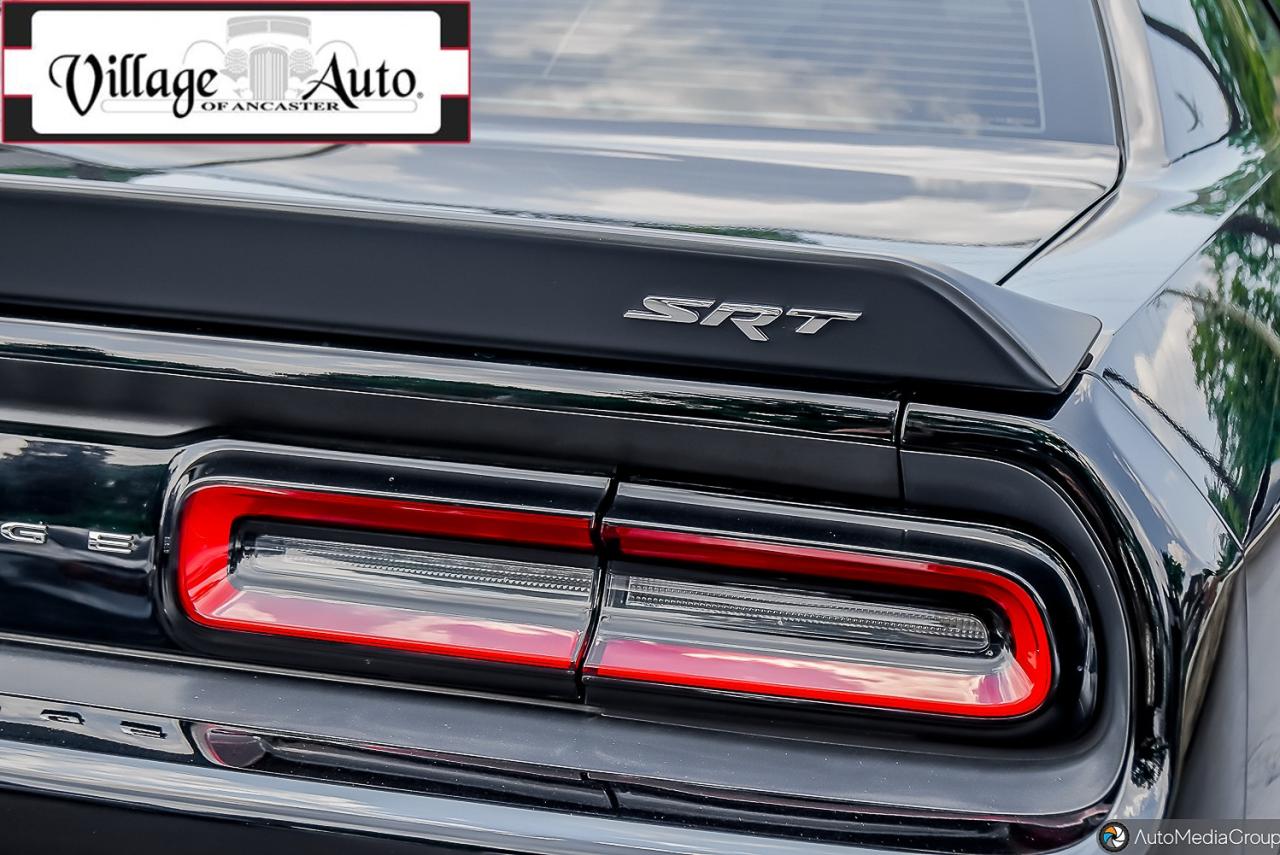 2016 Dodge Challenger 2DR CPE SRT HELLCAT Photo4
