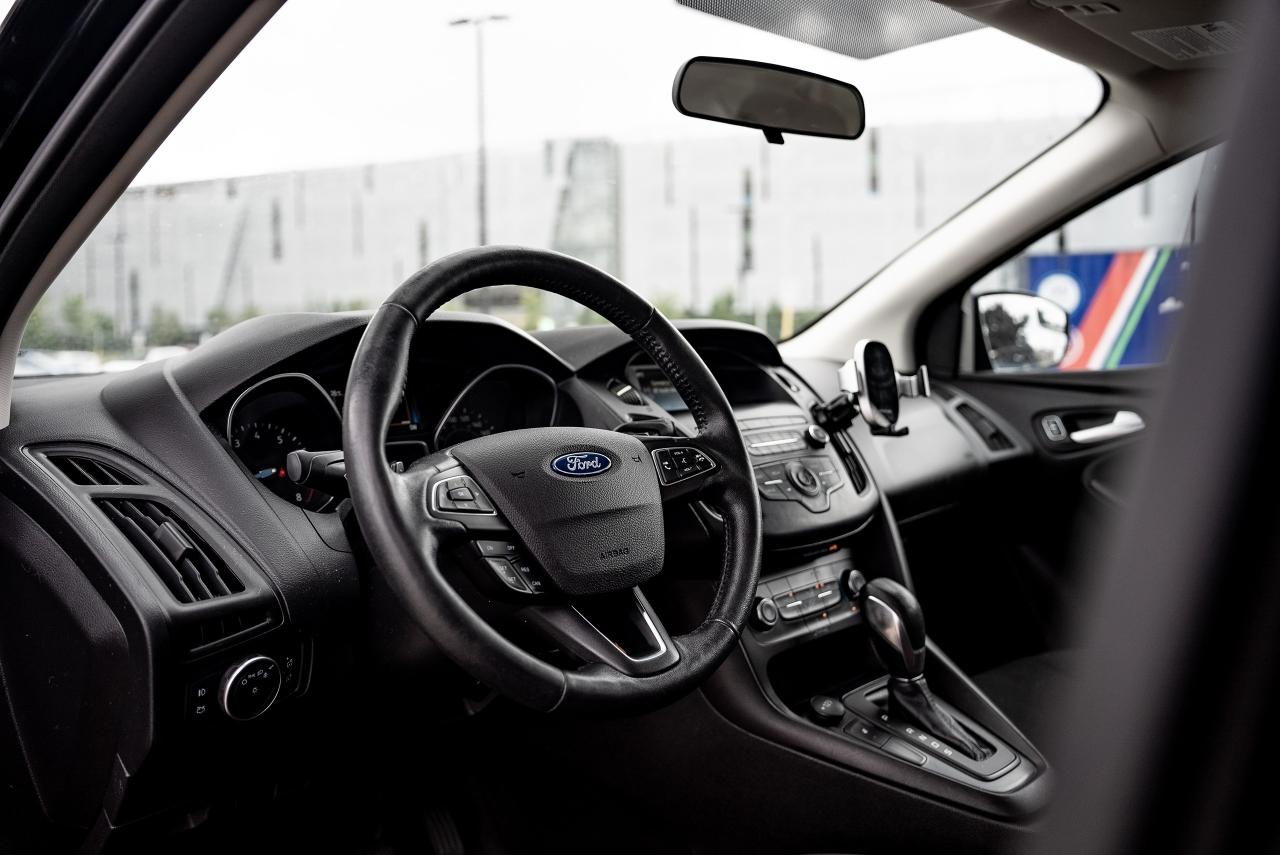 2018 Ford Focus SE | NO ACCIDENTS | CLEAN CARFAX | - Photo #7