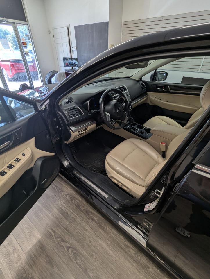 2018 Subaru Legacy LIMITED - Photo #10