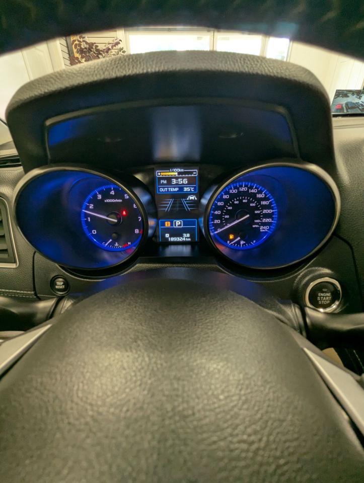2018 Subaru Legacy LIMITED - Photo #16