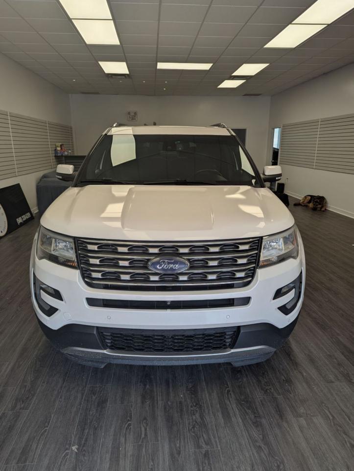 2017 Ford Explorer LIMITED l Clean Carfax l No Accidents l 7 seater