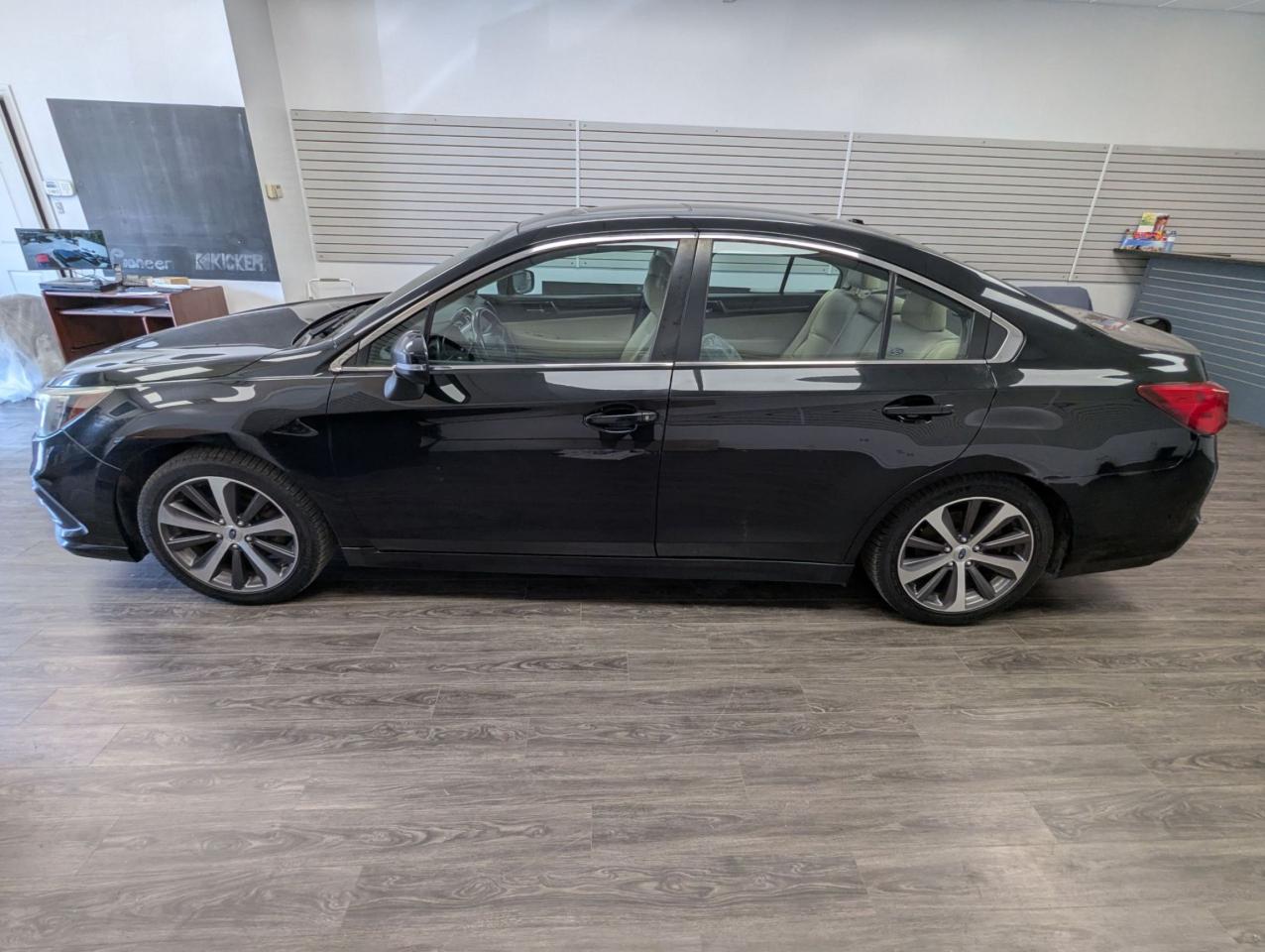 2018 Subaru Legacy LIMITED l Clean Carfax l No accidents