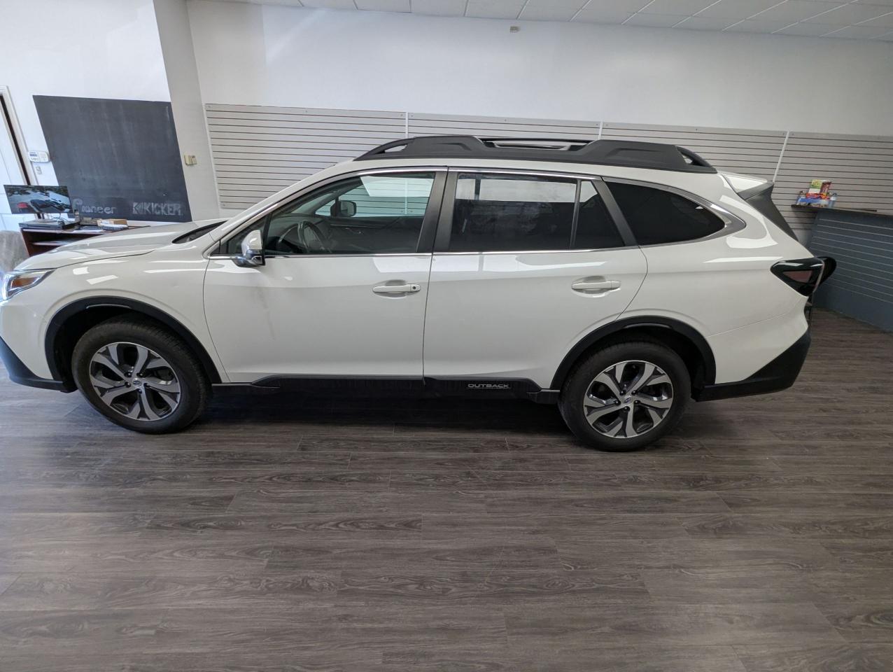 2022 Subaru Outback LIMITED l Low KM l Clean Carfax l No Accidents Photo4