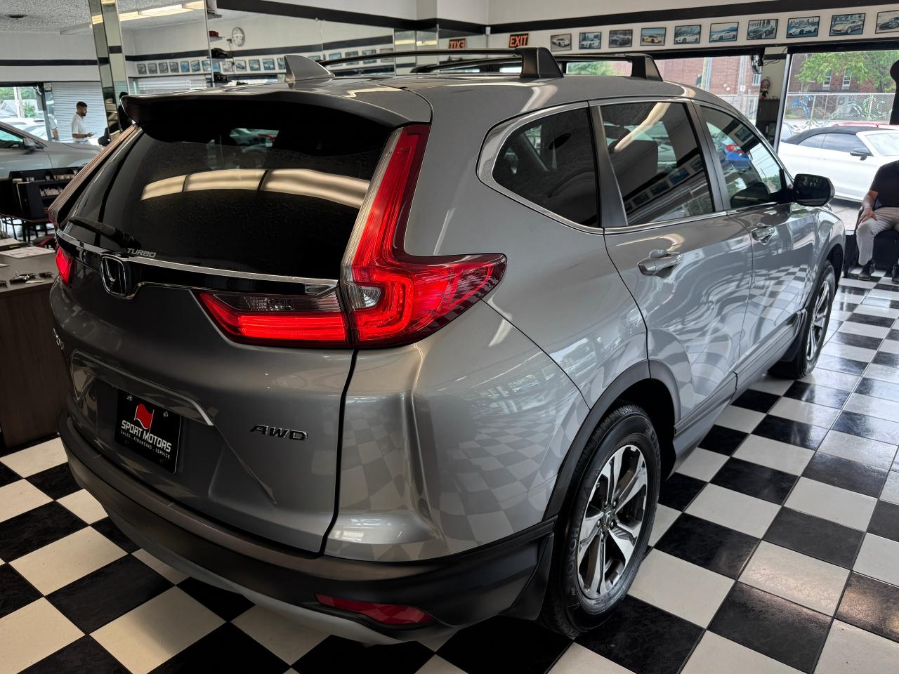 2017 Honda CR-V LX AWD+Adaptive Cruise+Lane Keep+CLEAN CARFAX Photo9