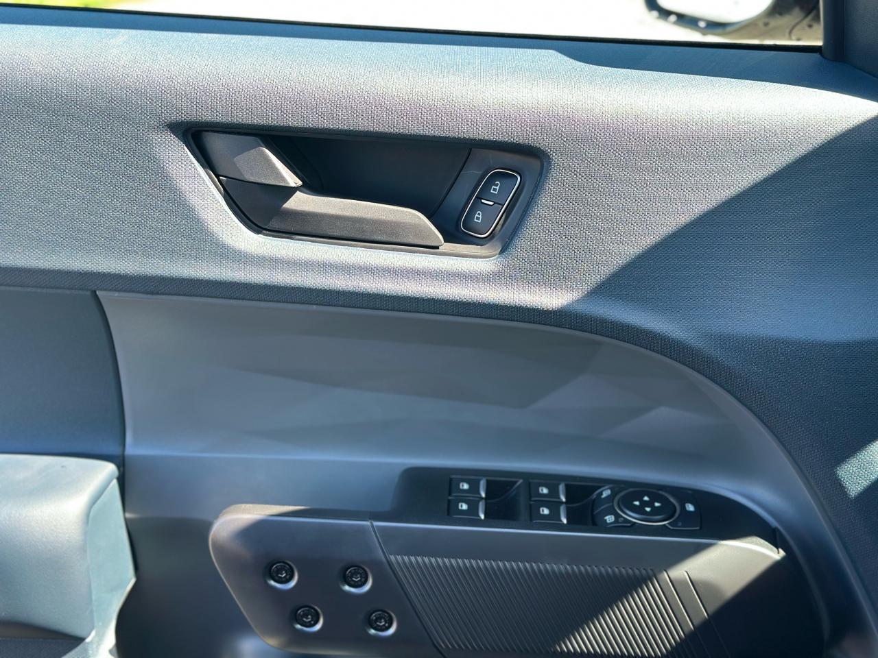 2025 Ford Maverick XLT AWD SuperCrew Photo5