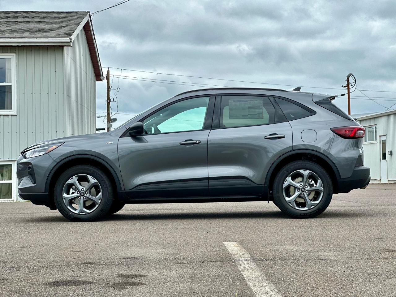 2025 Ford Escape ST-Line AWD Photo3