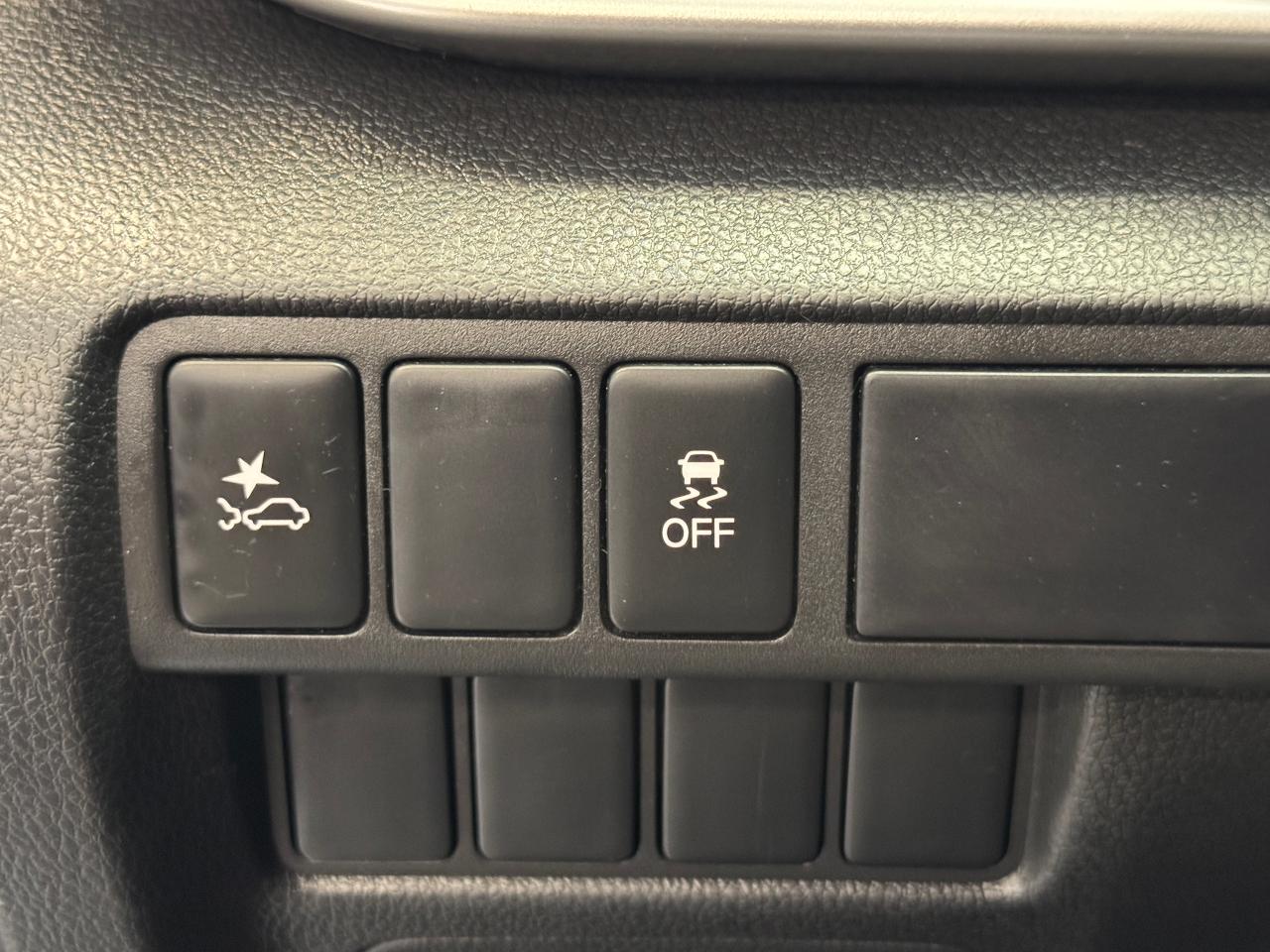 2022 Mitsubishi Eclipse Cross SE AWD+New Brakes+ApplePlay+BSM+CLEAN CARFAX Photo45